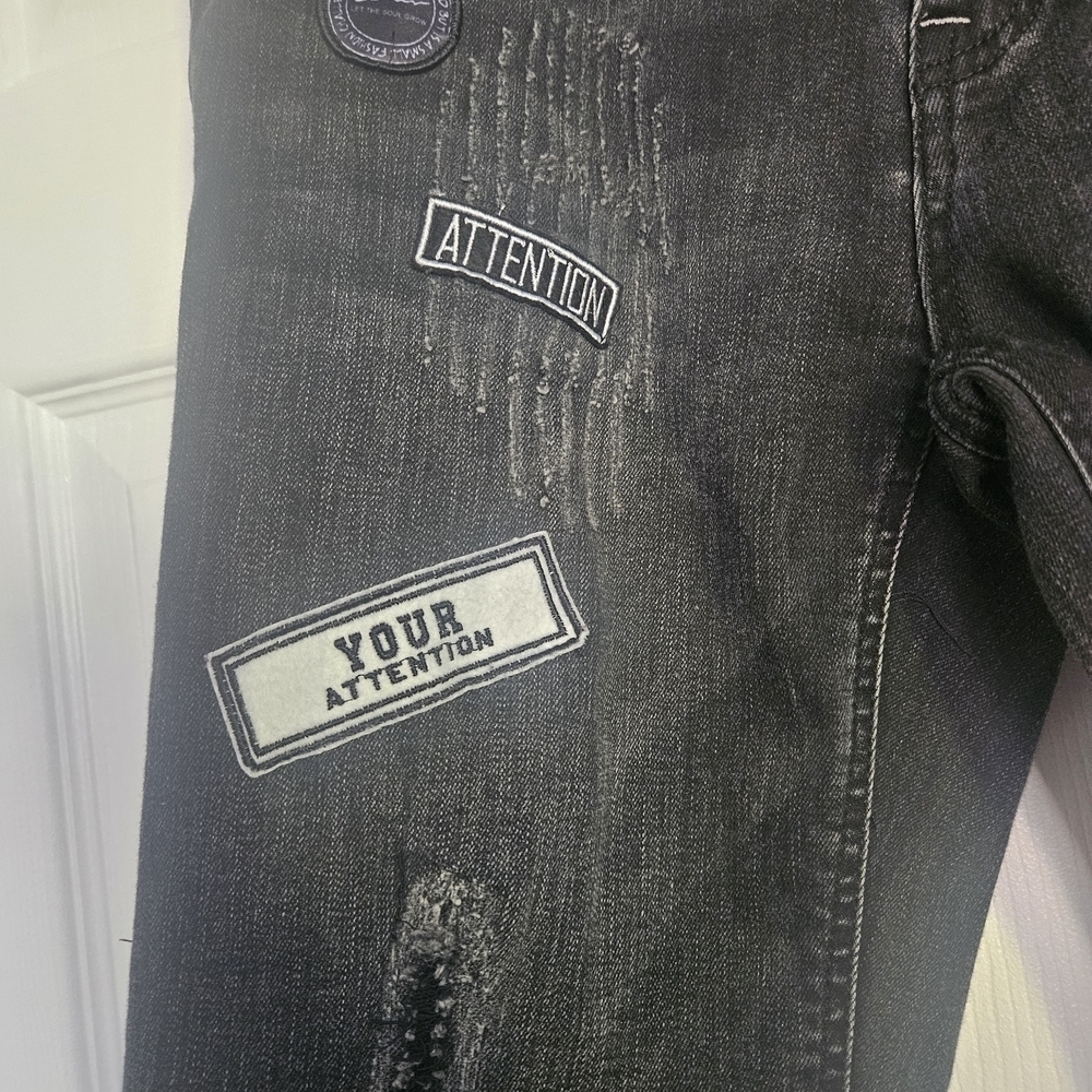 Sleek Black Graphic Patches Skinny Jeans Essential Style - Picture 6 of 7